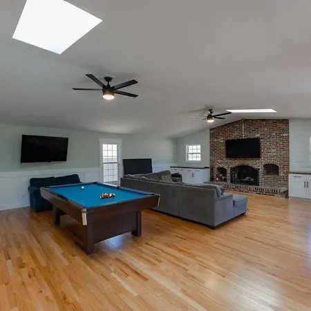 Spacious Midtown Ranch- 10 Min To Wrightsville